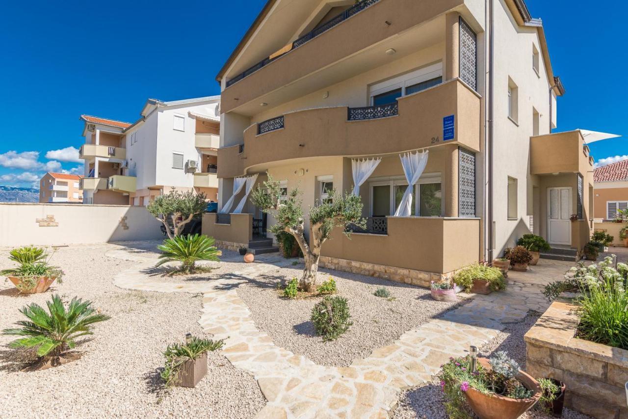 Apartments Nella Privlaka  Exterior foto